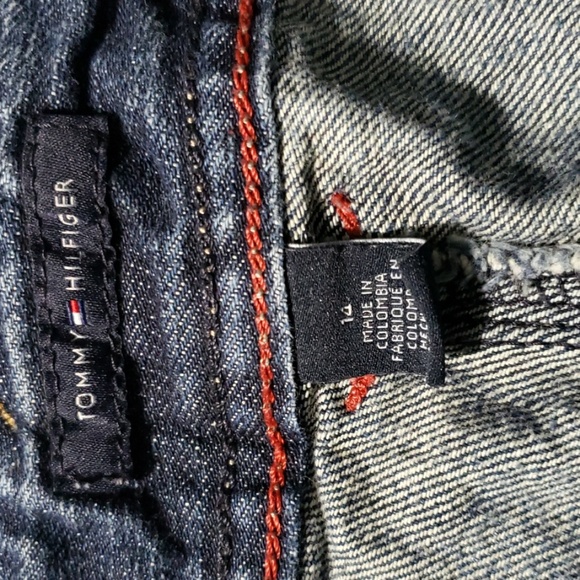 Tommy Hilfiger Jean Shorts - Picture 2 of 4
